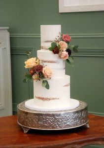 Semi naked wedding cake